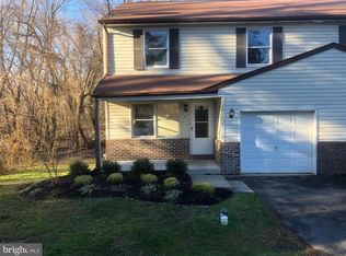 26 Bowling Green Ave #1, Morrisville, PA 19067