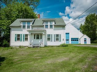 31 Village St, Jefferson, ME 04348