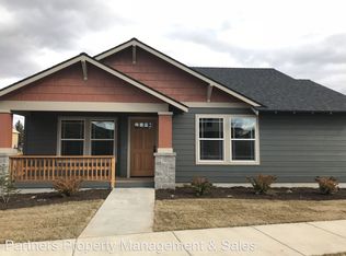 62690 Hawkview Rd, Bend, OR 97701