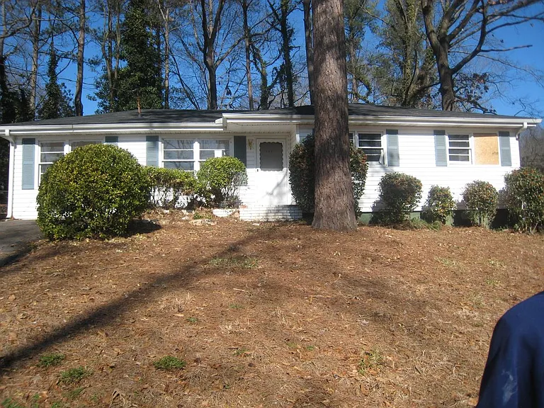 201 Spring Valley Rd SE — Photo 10