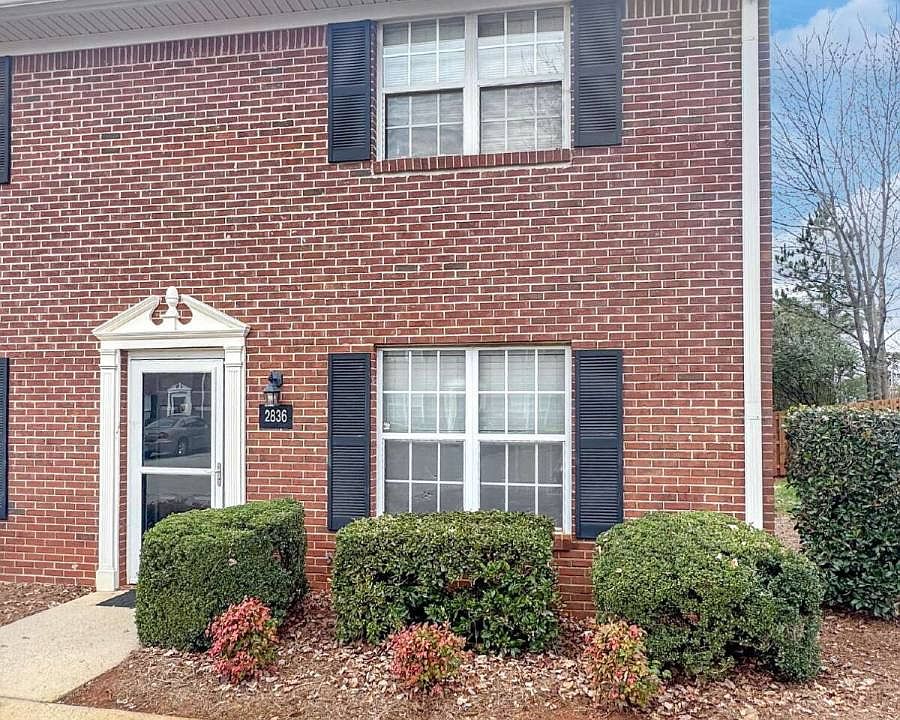1st image of 2836 Florence Dr