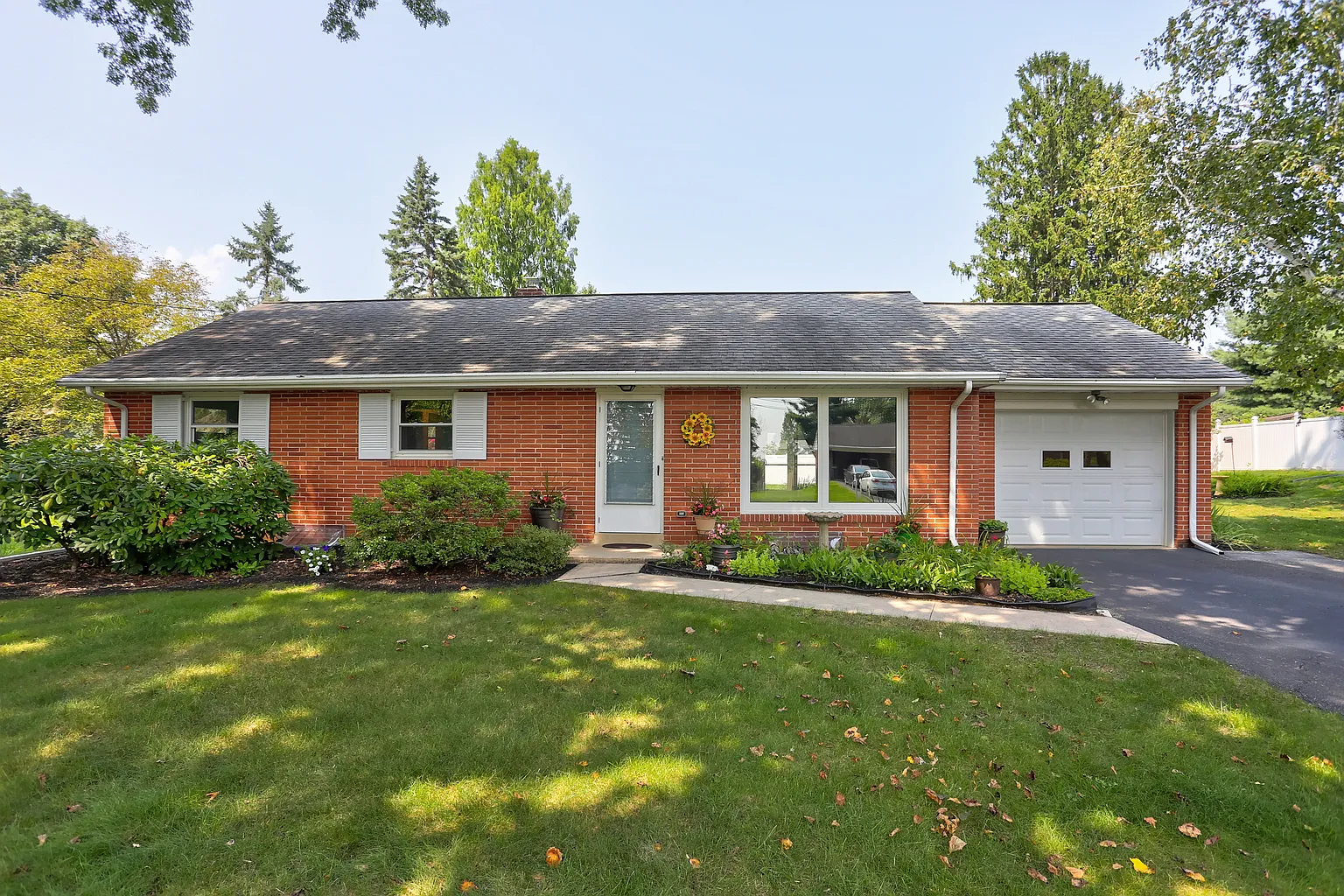 3121 Cochran Dr photo 1