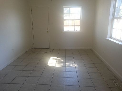2nd image of 2103 Donald St