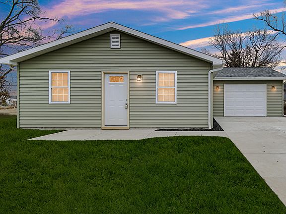 2nd image of 285 S Ivanhoe Rd