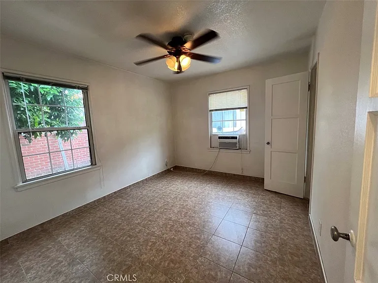 6718 Comet St — Photo 9