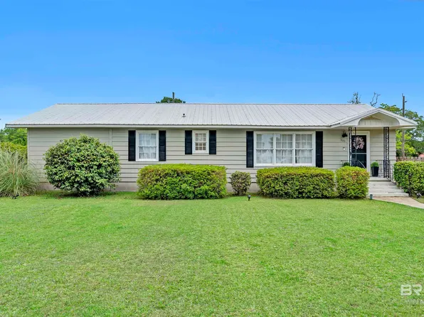 402 W Magnolia Ave, Foley, AL 36535