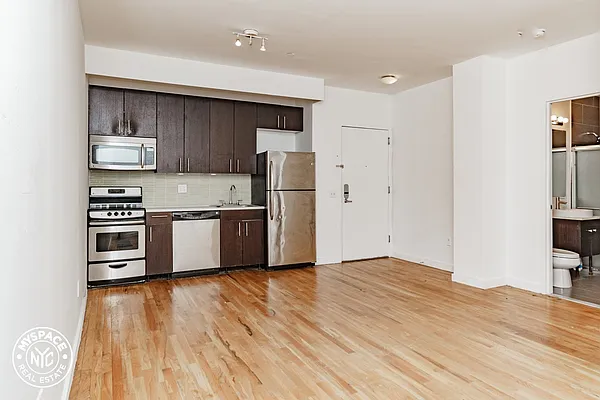 Rented by MySpaceNYC | media 41