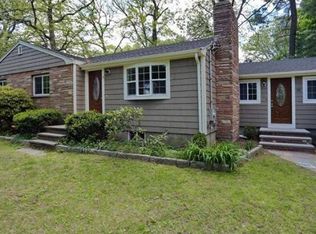 33 High St, Walpole, MA 02081