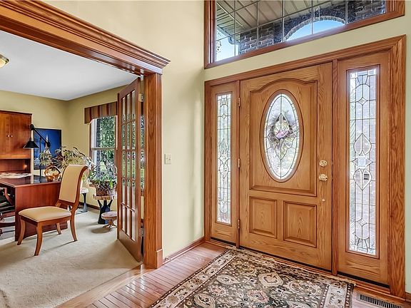 5th image of 14751 Lancelot Ln E