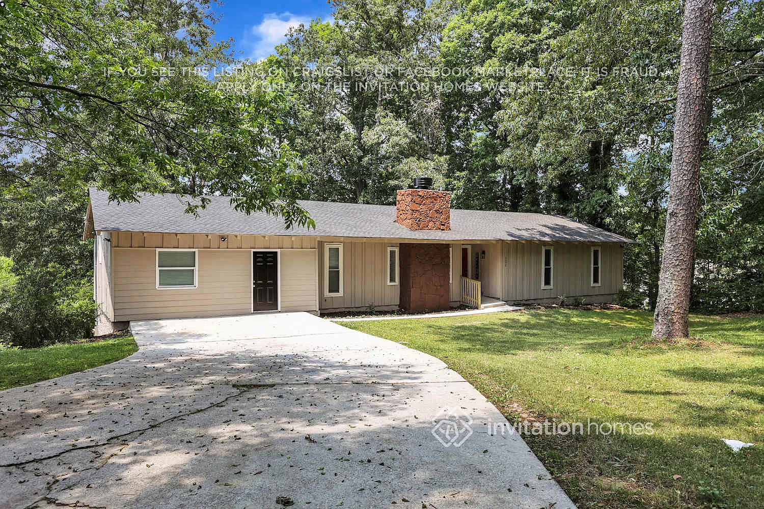 6298 Silver Spur Dr Lithonia, GA 30058 — Photo 2