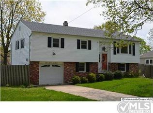 2402 Fairview Dr, Wall Township, NJ
