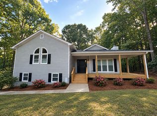 810 Victoria Pl, Woodstock, GA 30189