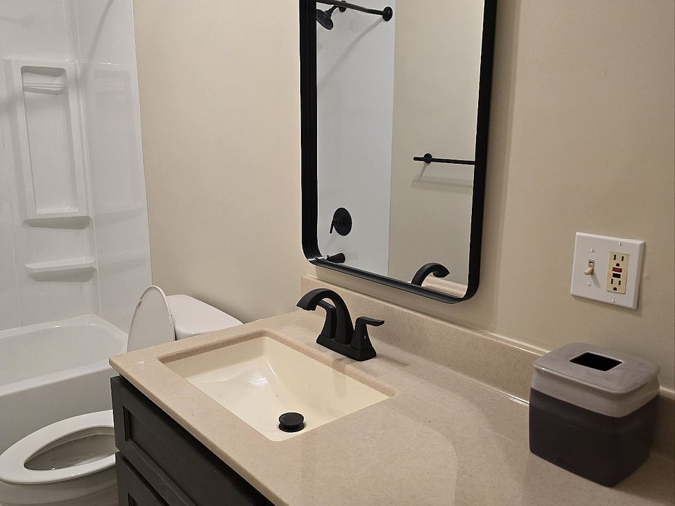 1st image of 409 Vannest Ave Floor 1