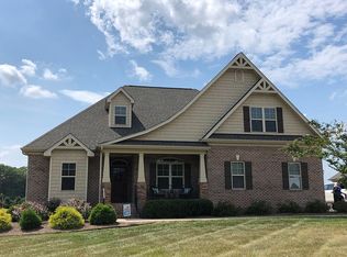 123 Essex Farm Rd, Advance, NC 27006