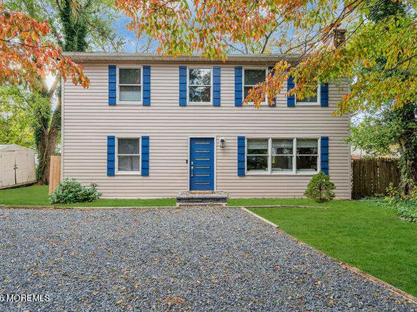 58 Flipper Avenue, Manahawkin, NJ 08050