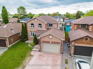 3 Irish Ln, Barrie, ON L4M 6H8