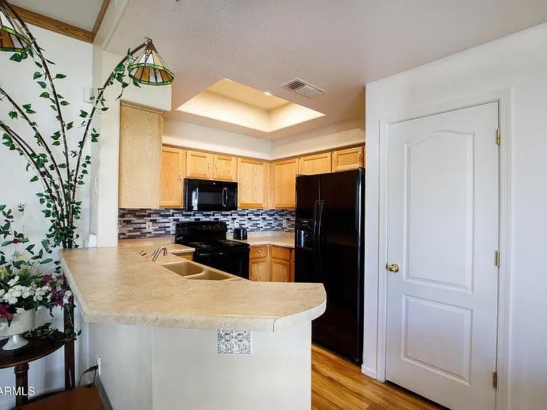 9151 W Greenway Rd #252 — Photo 9
