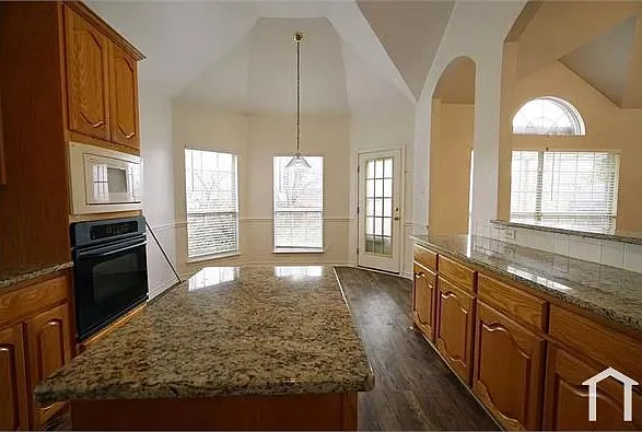 311 Fort Edward Dr — Photo 10