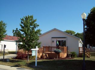 526 Twin Lakes Dr, Smiths Creek, MI 48074
