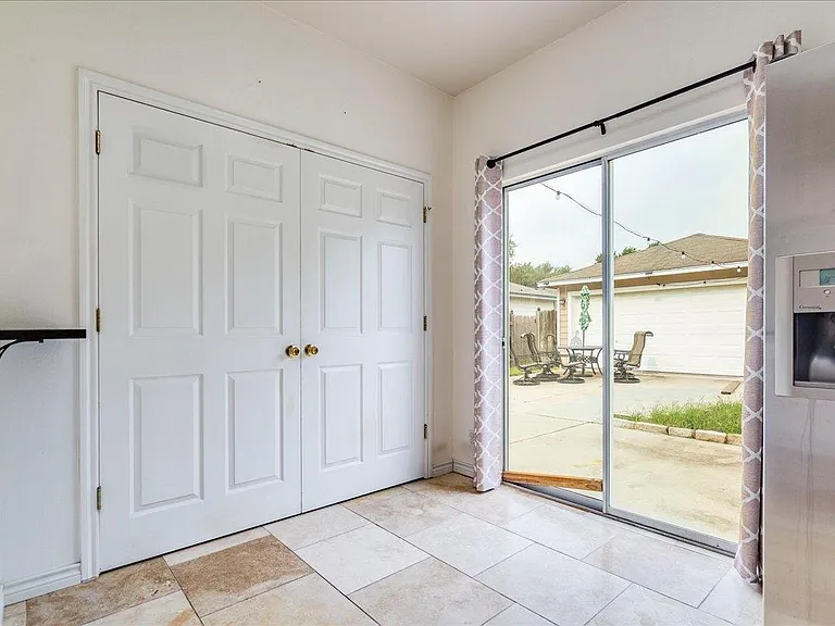 260 Tobin Dr — Photo 15