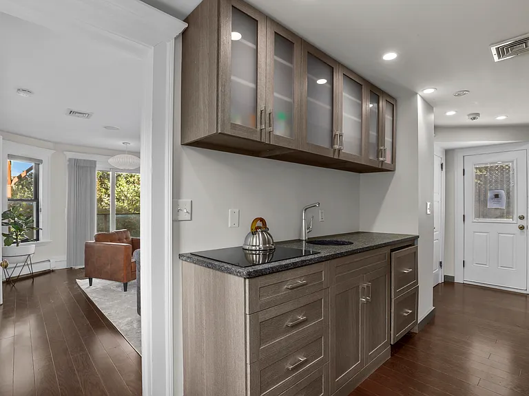 753 Warburton Ave — Photo 10