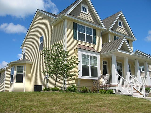 25 Four Corners Blvd