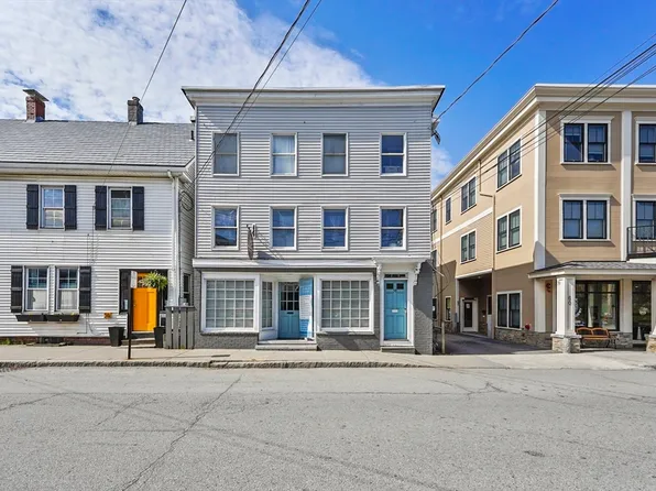 58 Central St #2, Ipswich, MA 01938