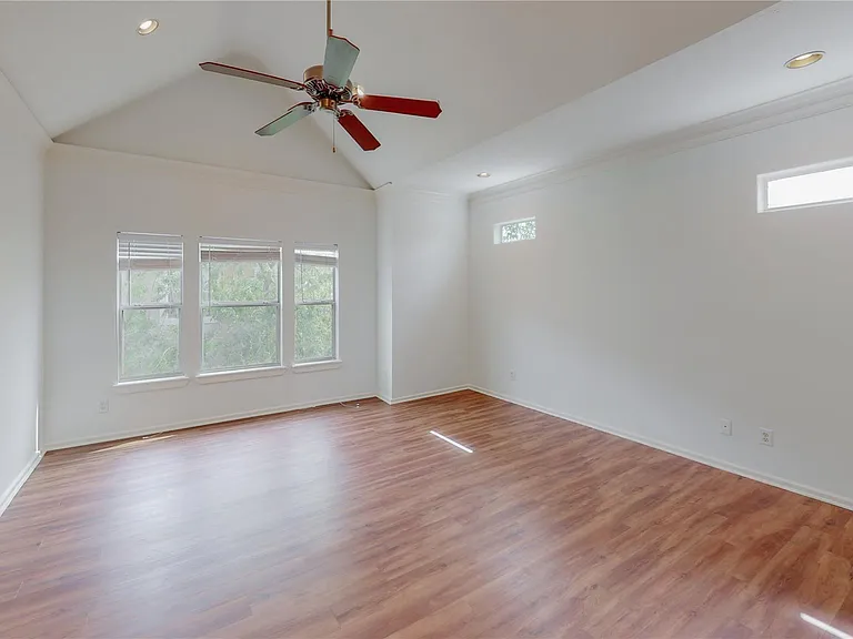 5843 Petty St #C — Photo 21