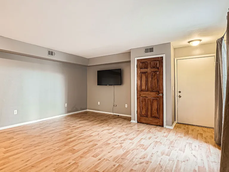 1830 Newland Ct #222 — Photo 6