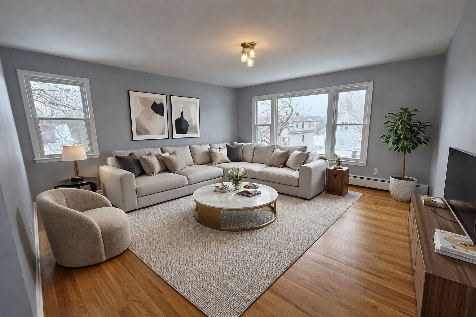 3 bed, 1200 sqft, $3,850 — Photo 2