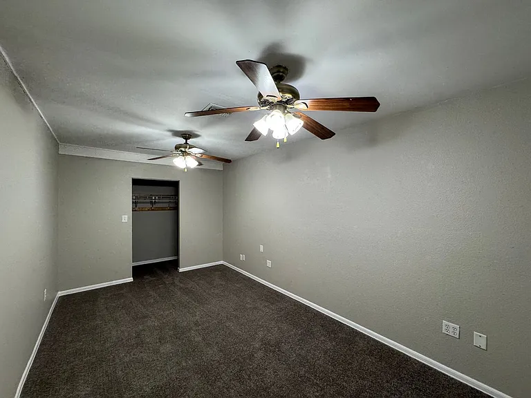 950 W French Ave — Photo 7