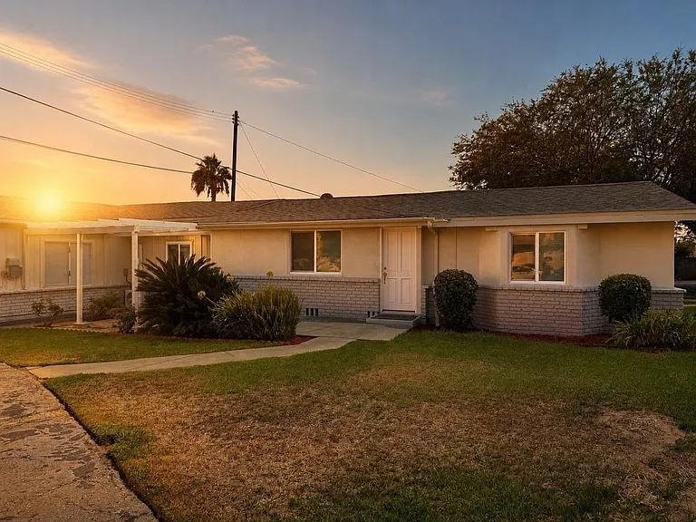 468 Jeffries Ave — Photo 1