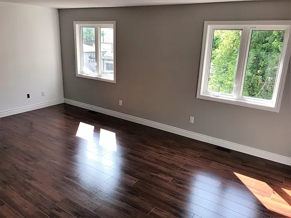 11A Dufferin St #UPPER — Photo 9