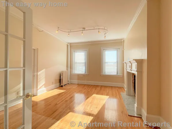 884 Massachusetts Ave, Cambridge, MA