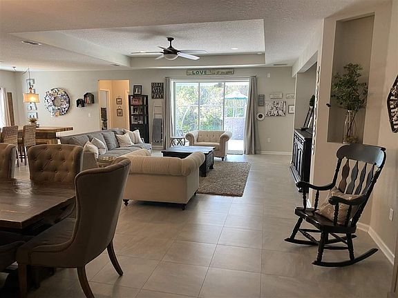 4th image of 159 Deerfield Meadows Circle