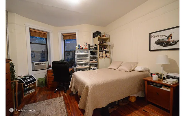 Rented by Douglas Elliman | media 14