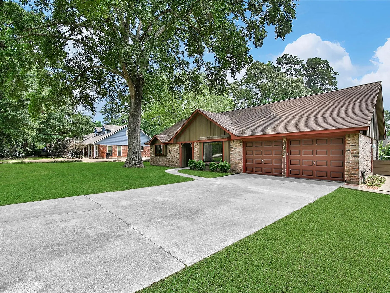 3 bed, 2.0 bath, 1583 sqft, $2,000 — Photo 3