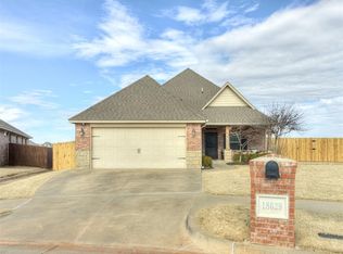 18629 Melogold Dr, Edmond, OK 73012