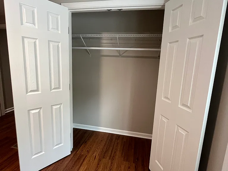 10 Brook Ln — Photo 17