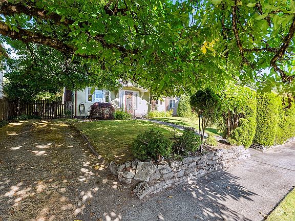 2nd image of 123 Plymouth Street NW
