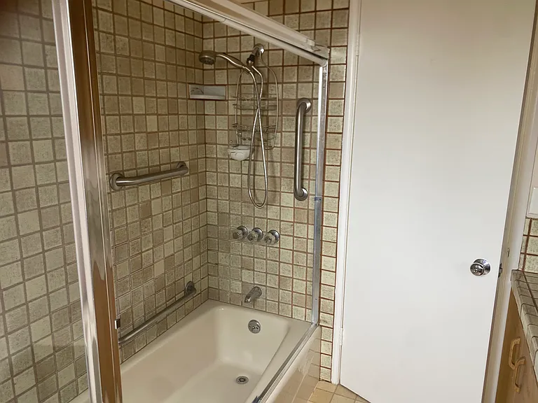 7482 Terrace Dr — Photo 10