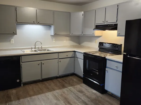 280 Shannon Ct #4, Plover, WI 54467