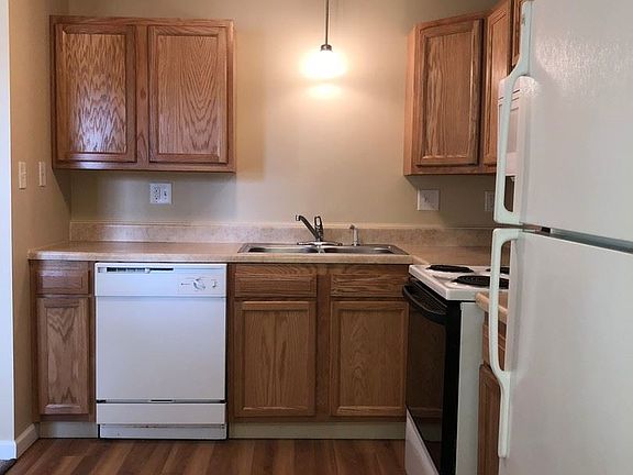 5th image of 469 Glendale Dr APT 11