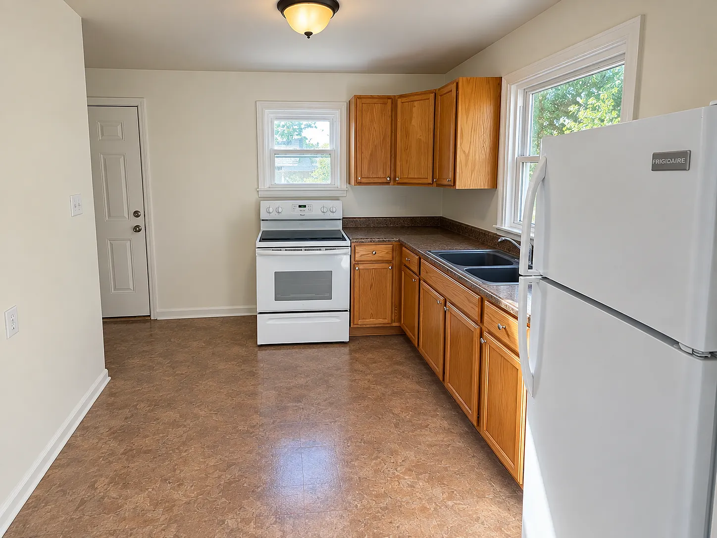 S 8th Ave, Beech Grove — Photo 3
