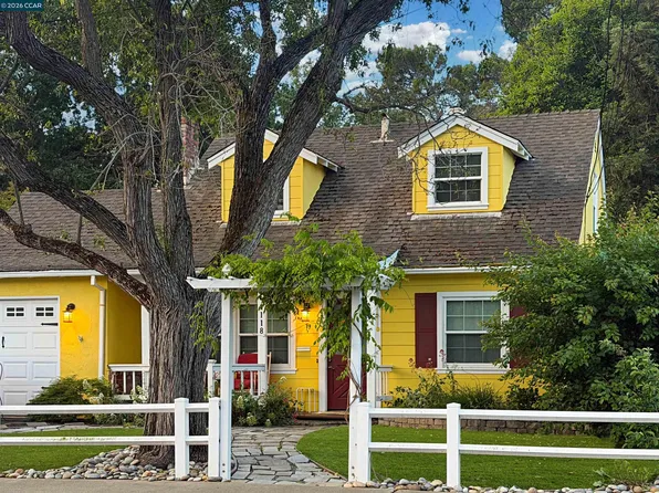 4118 Cobblestone Dr, Concord, CA 94521