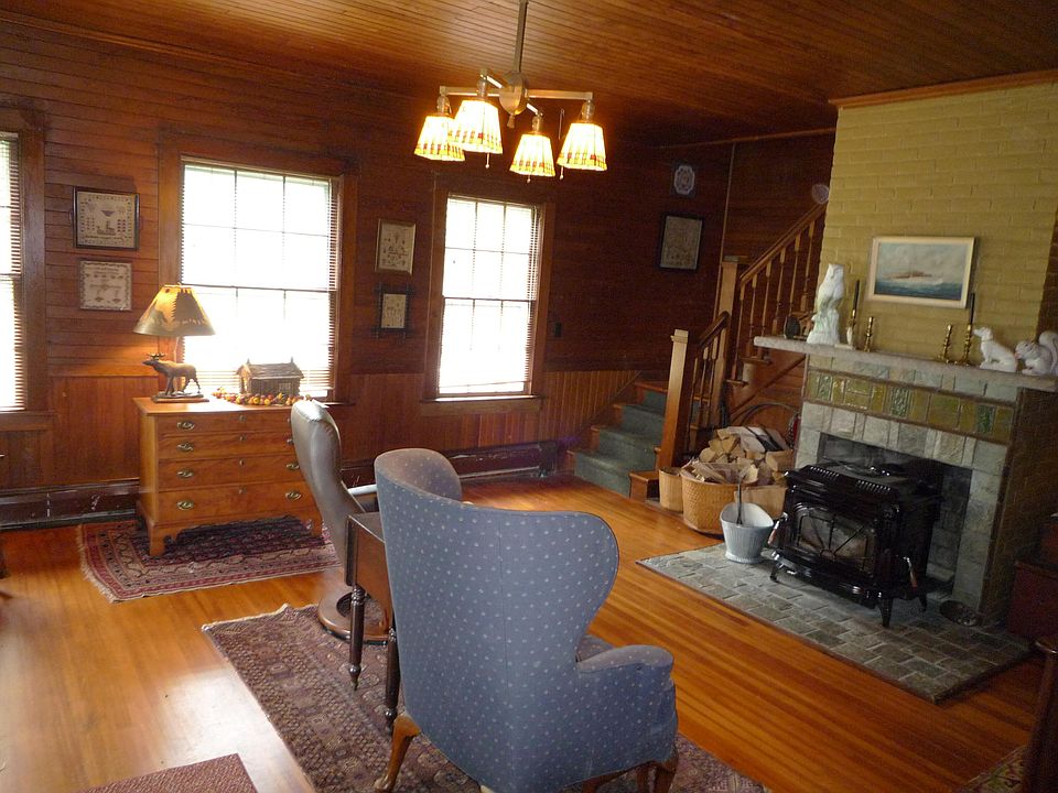 75 Saranac Inn Ln, Saranac Lake, NY 12983 | Zillow