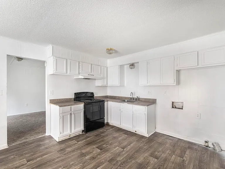 5741 Bloomfield Rd — Photo 18