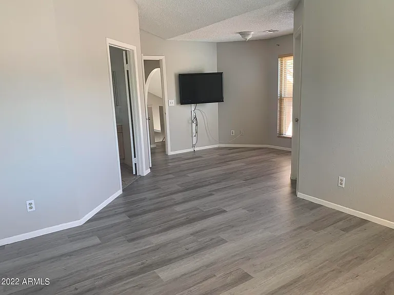 1608 N Calle Cir — Photo 15