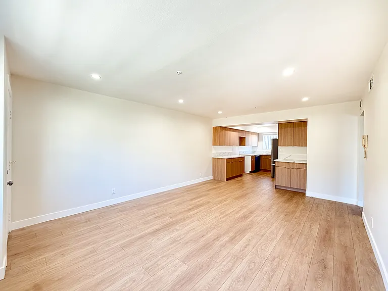 306 N Howard St #2 — Photo 7