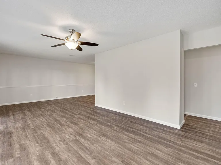 4649 McIlroy Dr — Photo 5